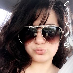 Meet your Posher, Miranda